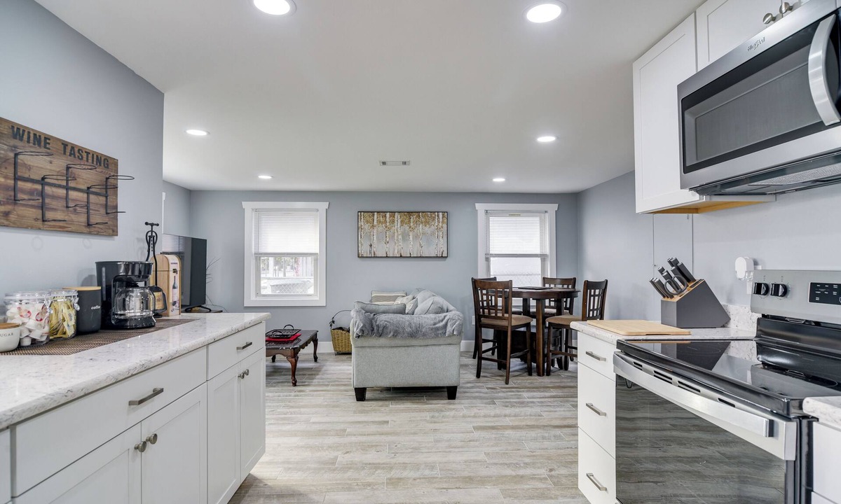 Safety Harbor House | Walk to Restaurants: Home w/Yard in Safety Harbor