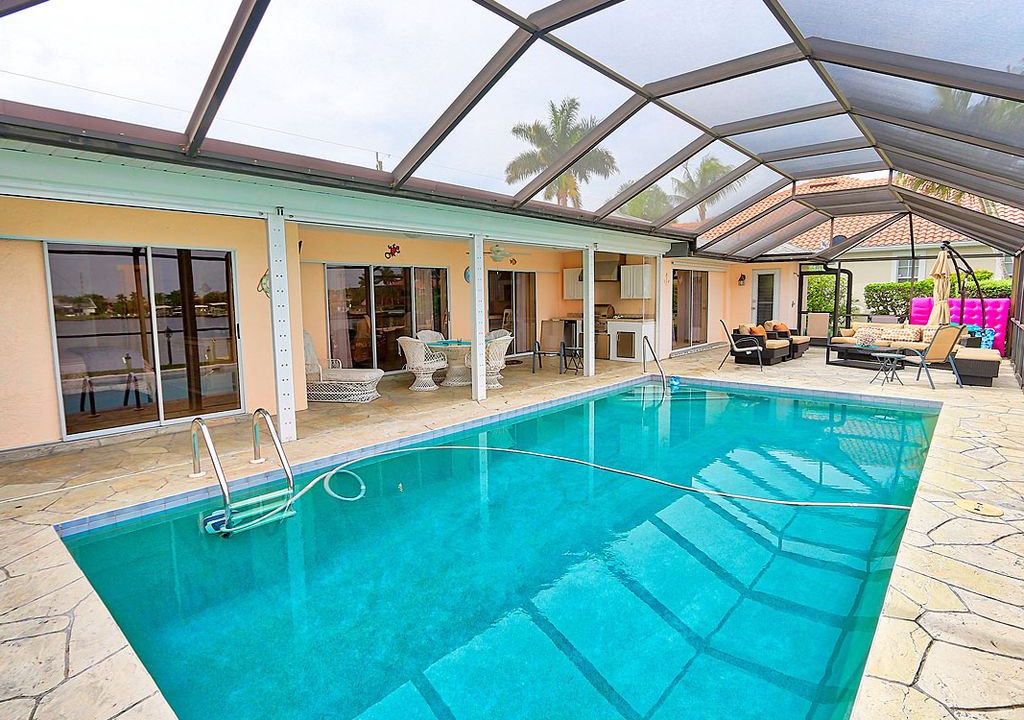 Eight Lakes House | Waterfront Home in Cape Coral! Lakeside Landing