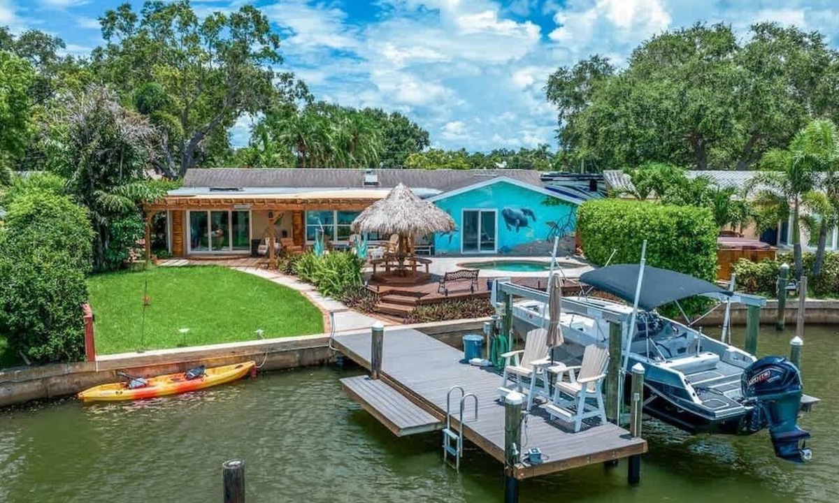Anona House | Waterfront with Dock, Heated Pool, Kayaks, Games