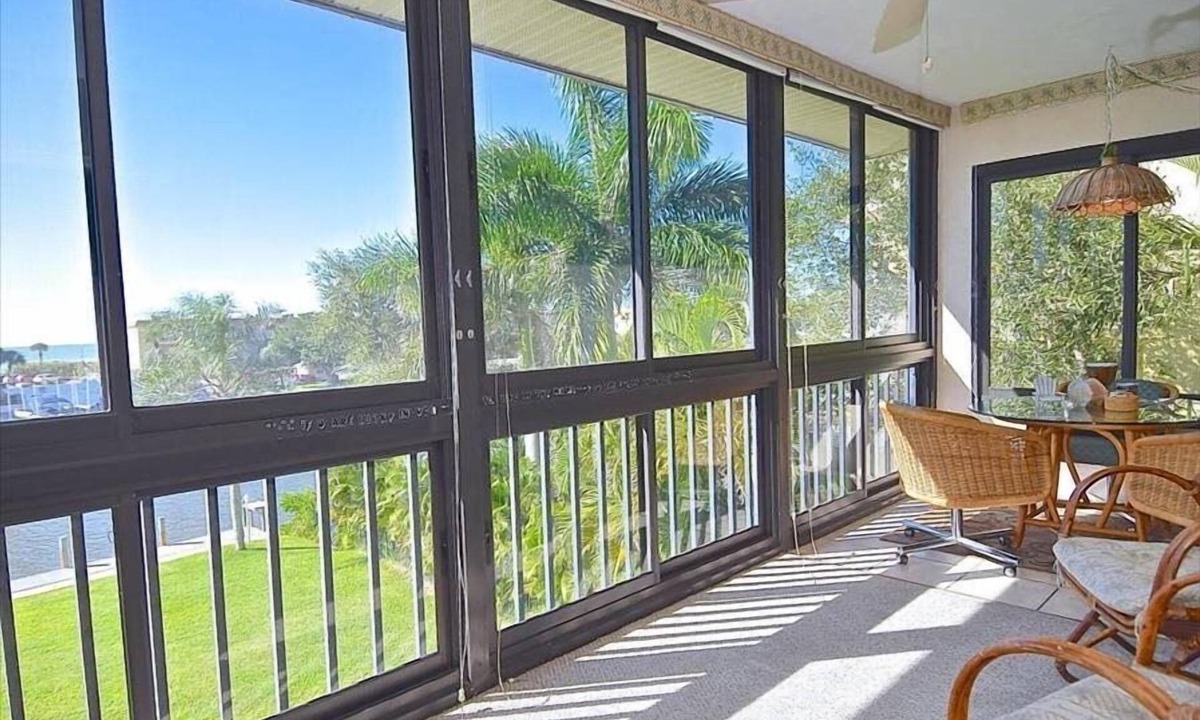 Siesta Key Condo | Waterfront withGreat Views, Heated Pool Overlooking the Bay, Quiet, Friendly Community #39
