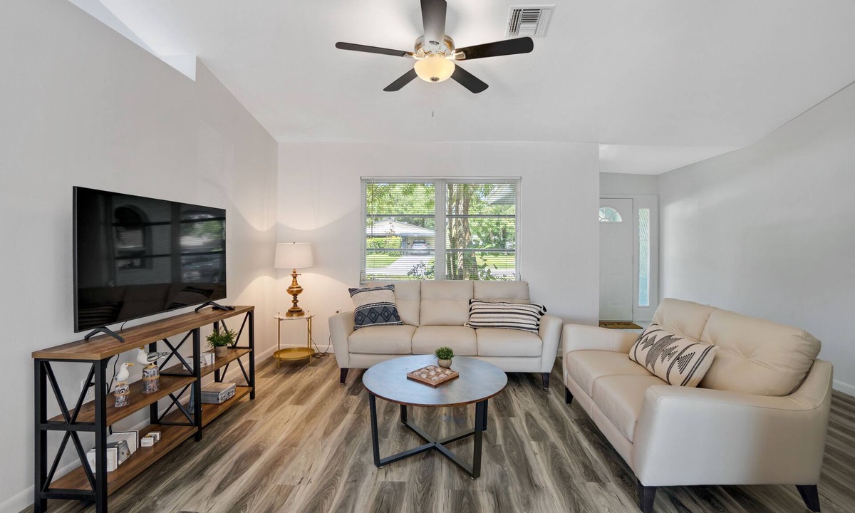 South Sarasota House | Wonderful Vacation Home Near Siesta Key Beach