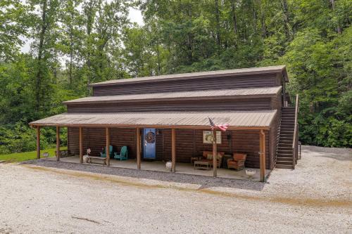 Iuka House | Woodsy + Peaceful! Family-Friendly Getaway in Iuka