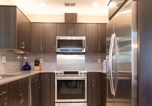 Gulfport Cottage by the Beach, Restaurants, & Marina