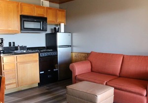 Lodge Suite Upstairs W/ Balcony - 206