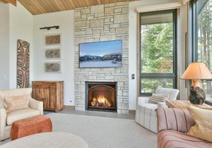 Lonestar Lodge: Sweeping Mountain Views, Hot Tub Patio