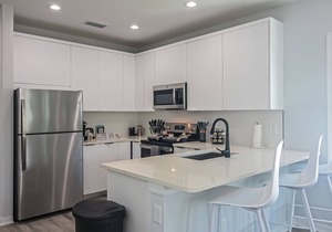 Luxury 6BR Home | Sleeps 12 | 3min to Dwntn Ybor