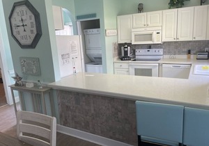Pet Friendly 2 BR - Golf Course View! 1st Floor with screen door off back porch