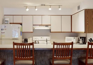 Ski-In/Out condo with patio, mountain views, washer/dryer, & cable