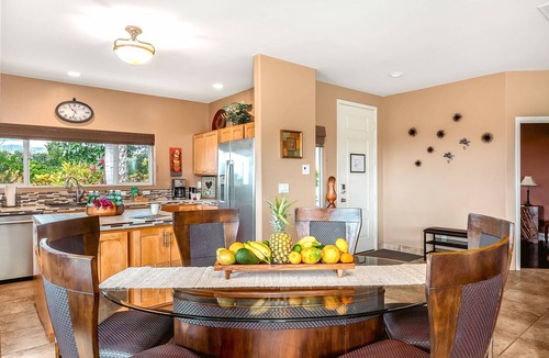 Sunset Ridge House | 1 Acre PRIVATE RESORT,4 bed, 3 bath, cinema, spa