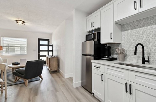 Treasure Island Apartment | 1 Bedroom Treasure Island Getaway
