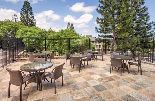 Waikoloa Village Apartment | 1 Huge Unit 6 Bed 4 Bath Condo in Waikoloa Village