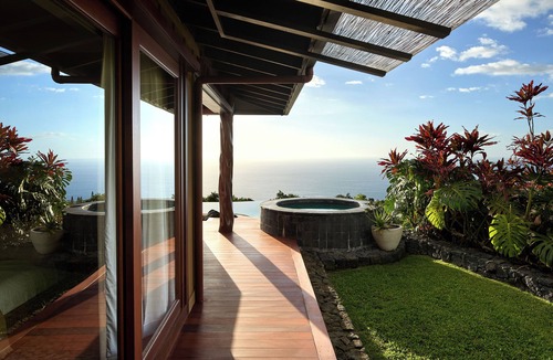 Honalo House | #1 Rental in Kona | Condé Nast Traveler | Aolani House