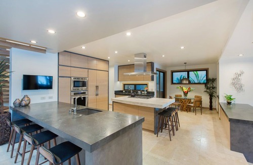 Hawaii Kai House | 10% Off Summer Special! Luxury Oceanfront Estate: Ocean House