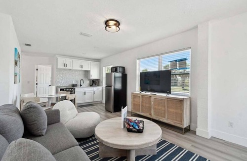 Treasure Island Apartment | 117 127th Ave E Unit 8