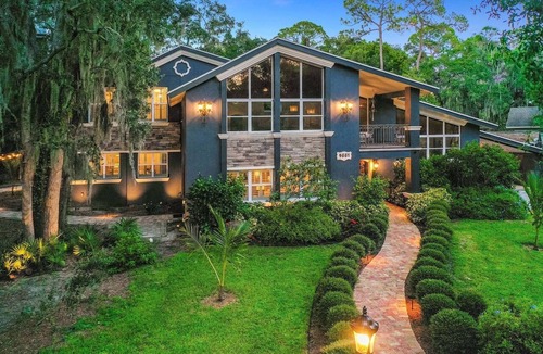 Seminole House | 16 beds, 5BA, 2 Acres, Salt POOL, Spa