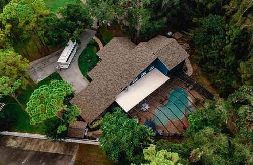 Seminole House | 16 beds, 5BA, 2 Acres, Salt POOL, Spa