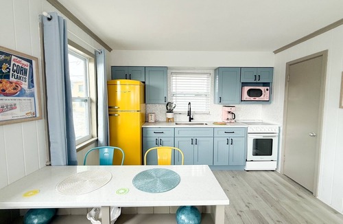 Treasure Island House | 1950s Retro Beach Bungalow directly on the Beach! Spectacular Views! Gulf-Blvd