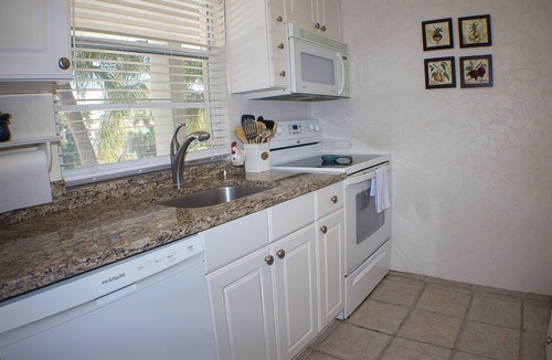 Longboat Key Condo | 2/2 Canal front condo, Pool, Beach Access