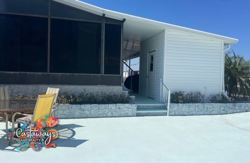 Saint James City House | 2/2 Cherry Estates Dock access, soaking pool, and quick fishing destinations.