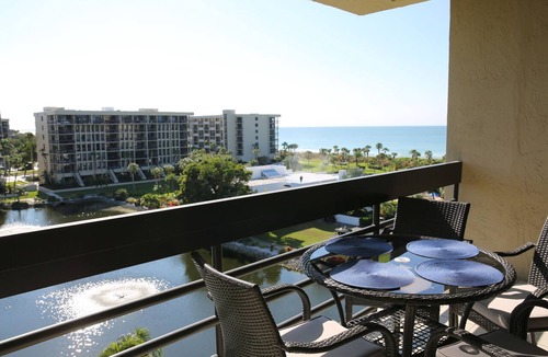 Longboat Key Condo | 2/2 Condo LBK, Pool, Fitness, Tennis