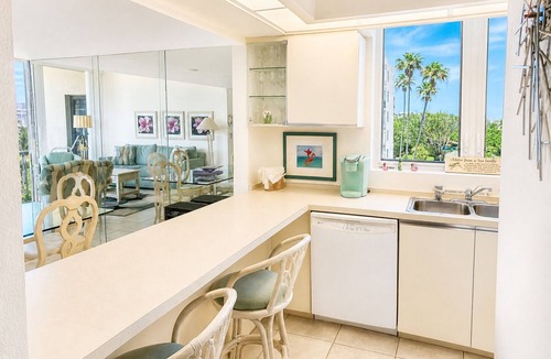 Longboat Key Condo | 2/2 Gulf View condo at Beachplace on Longboat Key