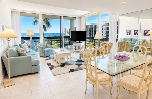 Longboat Key Condo | 2/2 Gulf View condo at Beachplace on Longboat Key