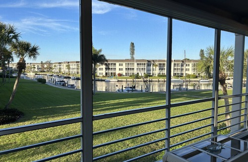 Longboat Key Condo | 2 Bd/2 Bath Condo on Sarasota Bay Across from Gulf of Mexico