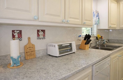 Longboat Key Condo | 2-bedroom, 1.5-bath townhome, Pool, Bay Access