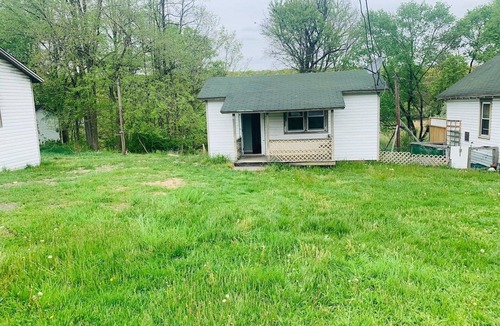 East Stroudsburg Apartment | 2 Bedroom Cabin|East Stroudsburg