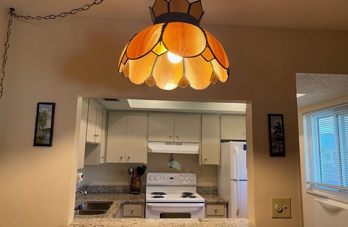 Golden Beach Condo | 2-bedroom condo in enjoyable Venice with refreshing AC