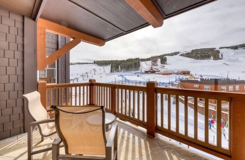 Peak 8 Condo | 2 Bedroom Ski in-out at the Grand Colorado on Peak 8 Kitchen, Fireplace, Pool