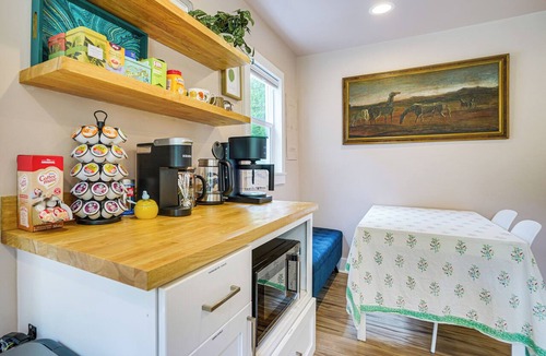 Carrboro House | 2 Mi to UNC Campus! Quiet Escape w/Deck & Grill
