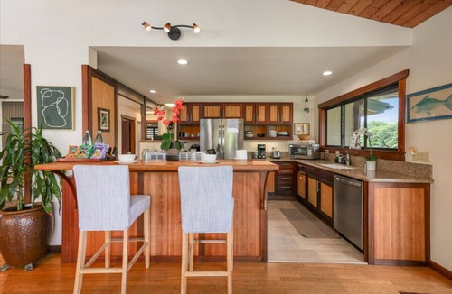 Honaunau-Napoopoo House | 2 Mins to Private Beach, Dolphin Whale Watching, Hi6