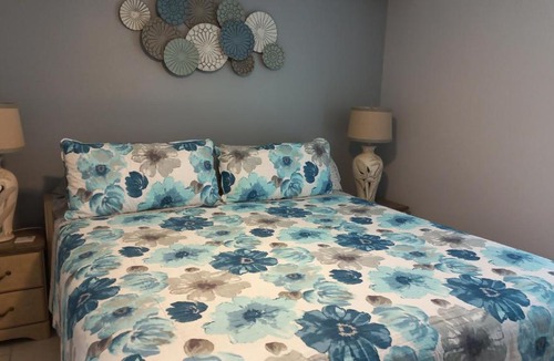 Gulf Gate Estates Apartment | 2BR/2BA condo Sienna Park