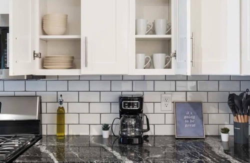 East Liberty Apartment | 2BR East Liberty ,Walkable, Parking