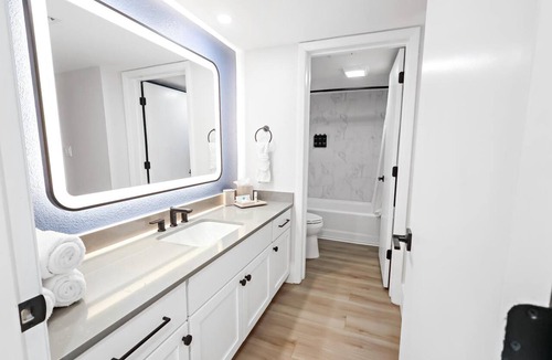 Wesley Chapel Hotel | 2BR King/Queen | Saddlebrook Resort | Car-Free Village, 27 Holes, Driving Range