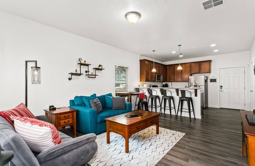 Boise House | 3 Adjacent Homes | Near The Village | Sleeps 18