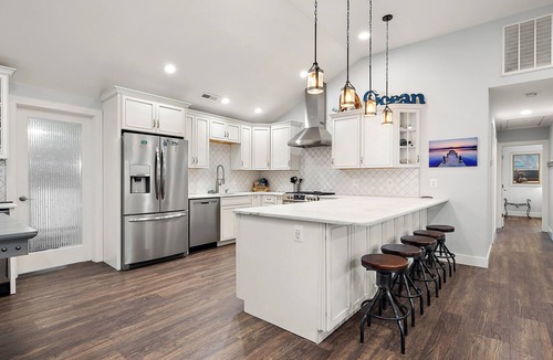 Little Salisbury House | 3 Bdrm House, Sleeps 8, Spacious, Outdoor