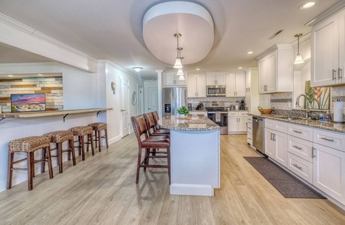 Anona House | 3 Bedroom/3.5 Bath Single Family Home With Saltwater Pool