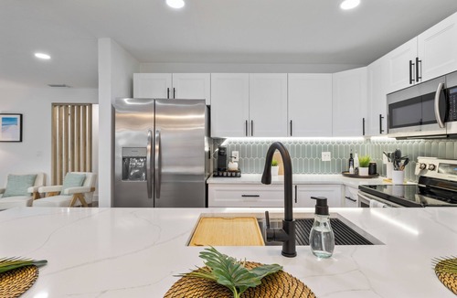 West Bradenton Condo | 3-bedroom condo close to beaches with WiFi, pool and fitness room in Bradenton