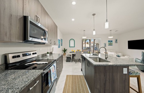 Cape Harbour Condo | 3-bedroom condo in charming Cape Coral Cape Harbour with WiFi, AC .