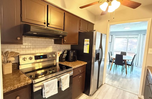 Fayetteville House | 3-bedroom house in Fayetteville with AC for relaxing stays with in ground pool
