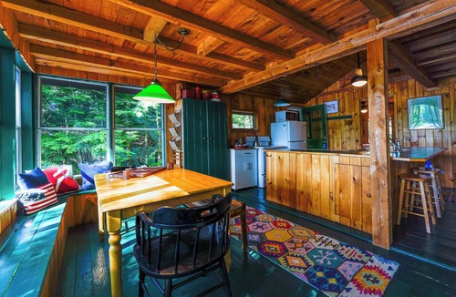 Litchfield Cabin | 3-bedroom lakefront cabin in tranquil Litchfield perfect for relaxing stays