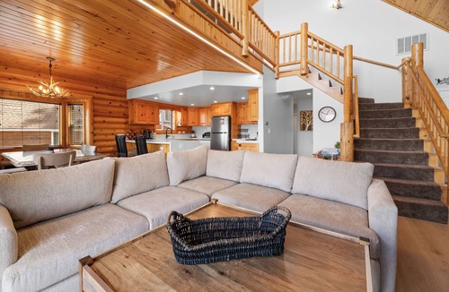 Big Bear Lake Cabin | 3 Cubs Lakefront Cabin