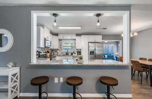 Largo Cottage | 3442 Azalea Pl