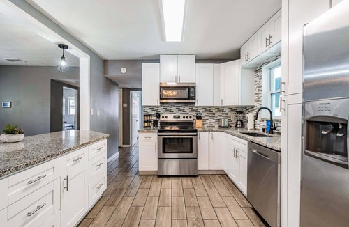 Largo Cottage | 3442 Azalea Pl