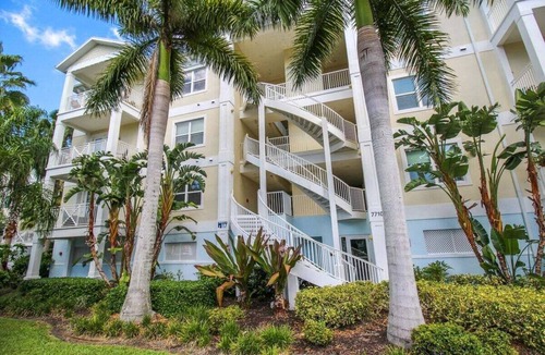 Whitney Beach Condo | 3BR Condo Near Anna Maria Island Beaches on Palma Sola Bay - Tropic Treasures