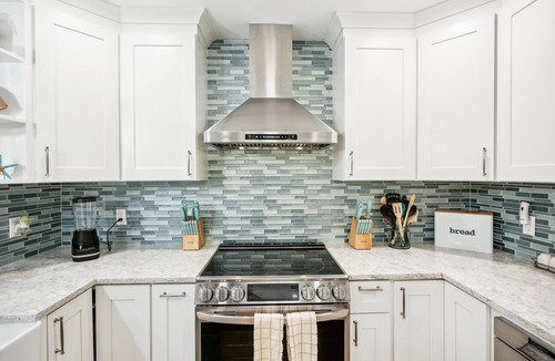 West Bradenton House | 4 Br Bradenton Home~Private Pool, Outdoor Bar, W/D
