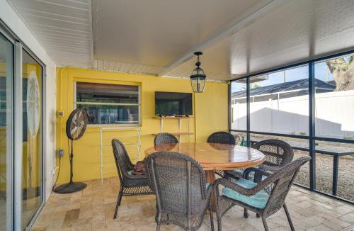 Harbor Bluffs House | 4 Mi to Dog Beach: Largo Home w/Pool & Hot Tub!