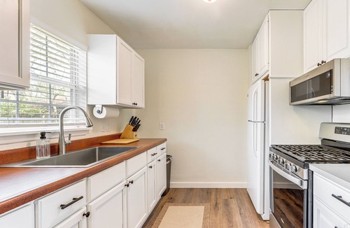 Fayetteville House | 4 Mi to Dtwn: Dog-Friendly Fayetteville Home